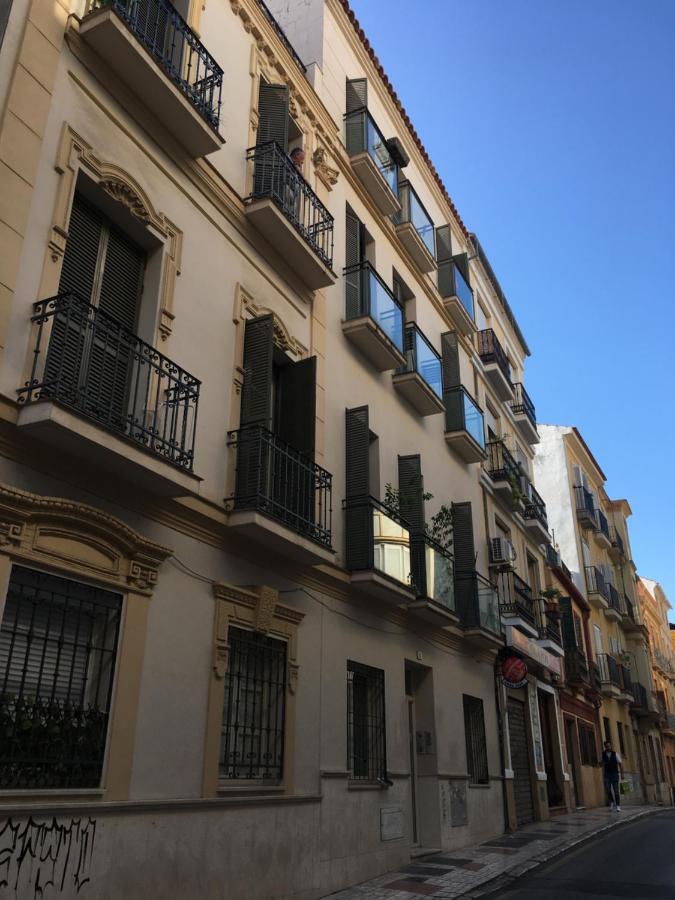 Modern Studio Flat Close To Plaza Merced Málaga Buitenkant foto